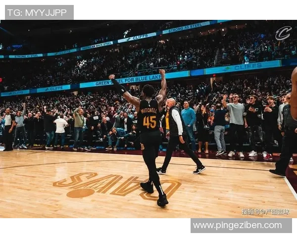 米切尔骑士季后赛生涯第五次得到30+，排名在队史第三仅次于詹姆斯欧文 - 球迷屋